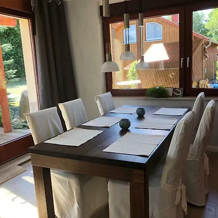 Waldchaussee 5 Apartment Zislow